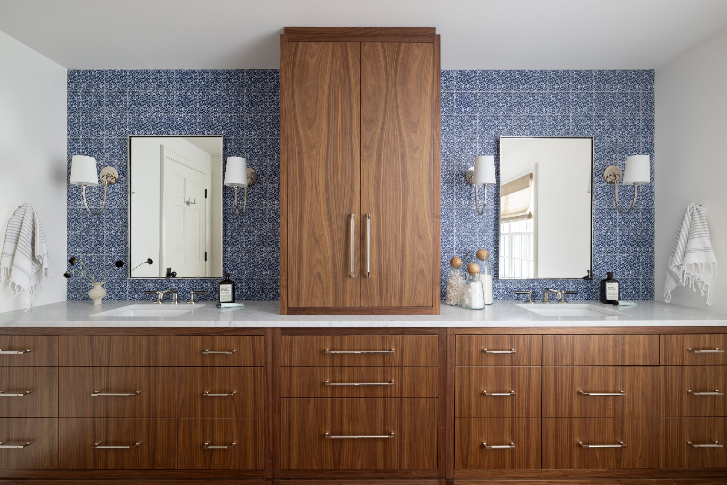 Double-vanity bath with blue tile, built by Mosher Dolan