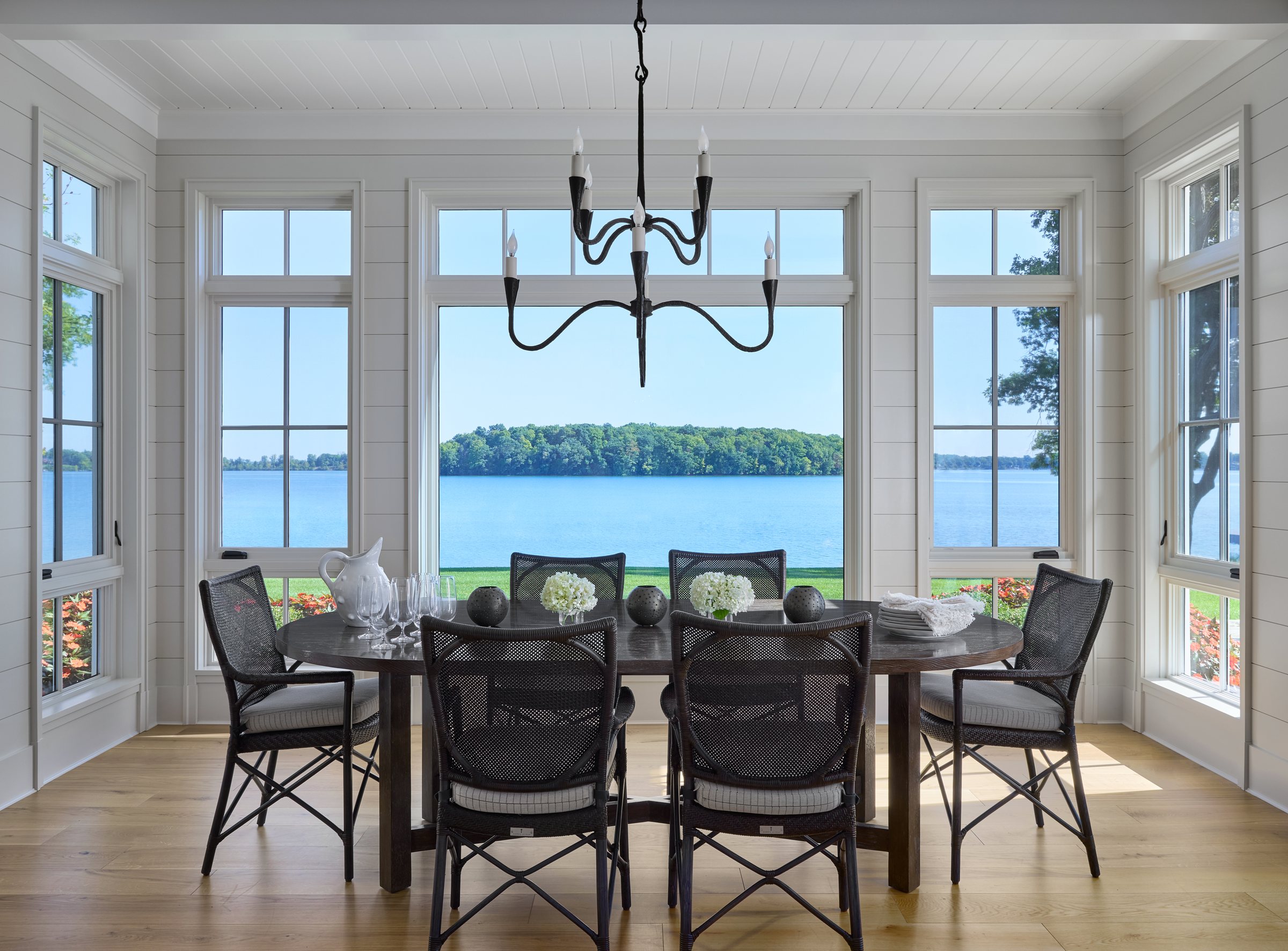 Breakfast nook at the Lakefront Shingle Cottage