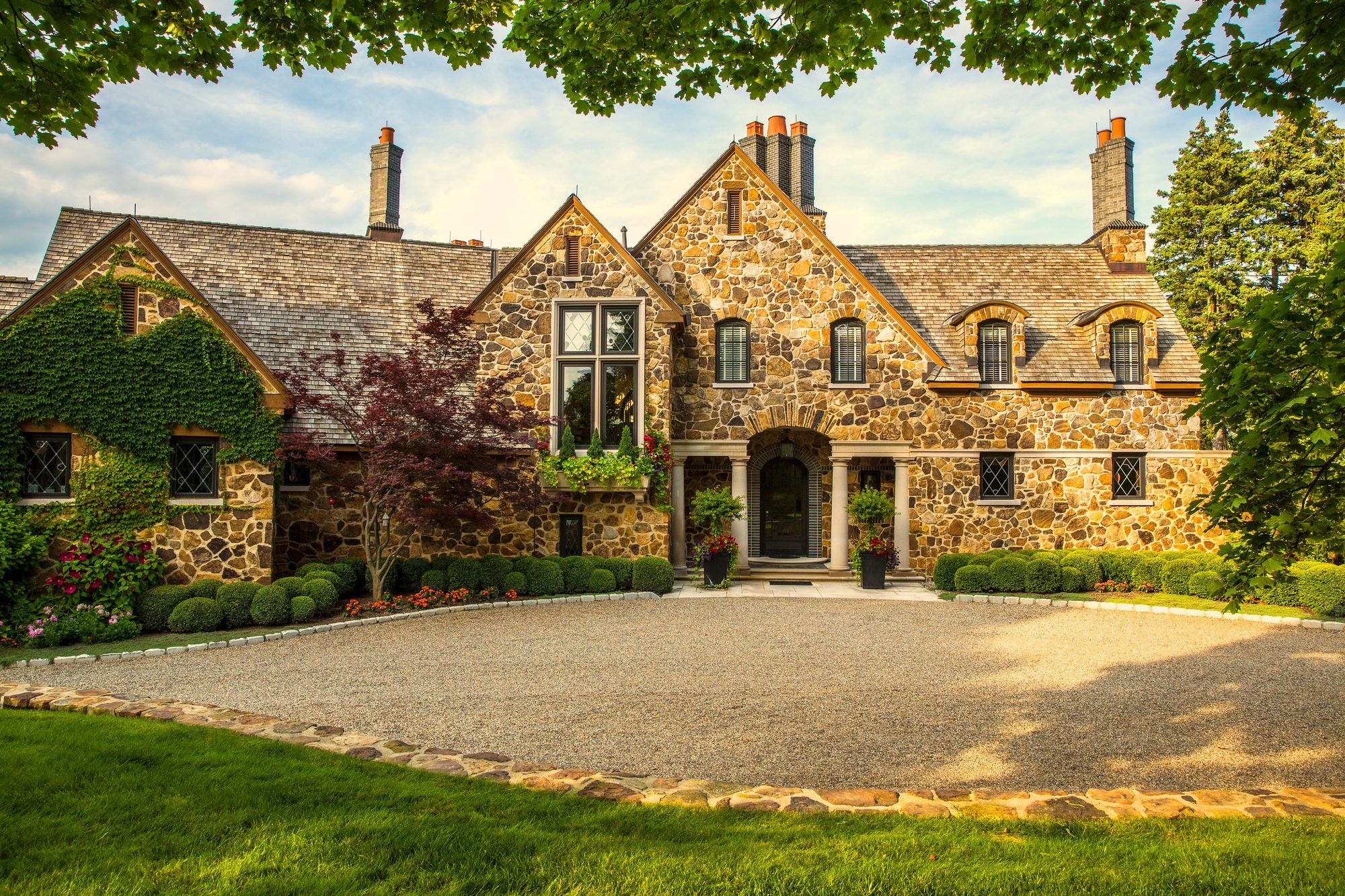Archive 040: a traditional new-construction home by Mosher Dolan