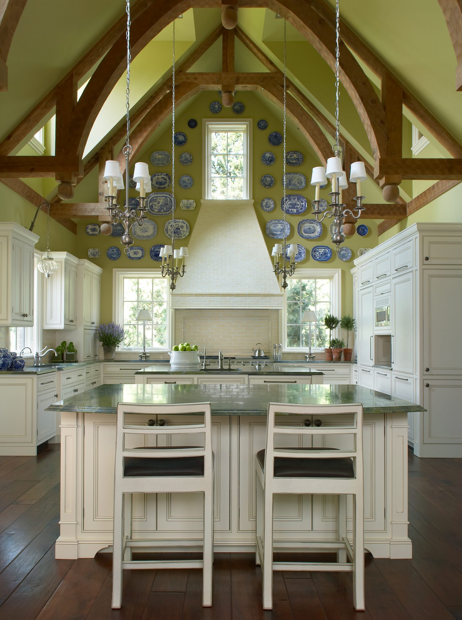 Archive 049: a traditional new-construction home by Mosher Dolan